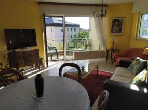 QUIET PEACEFUL 2BR apartment with parking in KIRCHBERG